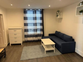 Cosi apartment near La Défense